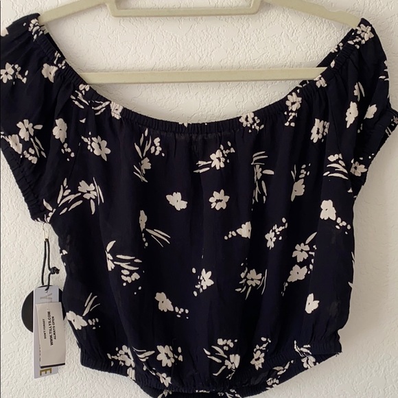 Amuse Society Under the Kiwi Tree Off Shoulder Top - Picture 4 of 8